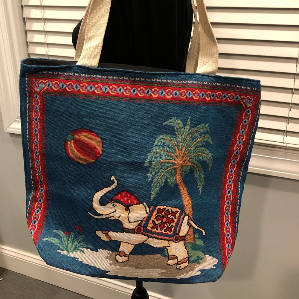 NWOT Elephant tote bag🐘